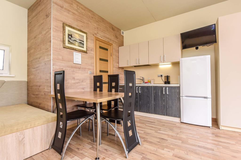Apartamentai Trys Pusys Šventoji Eksteriør bilde